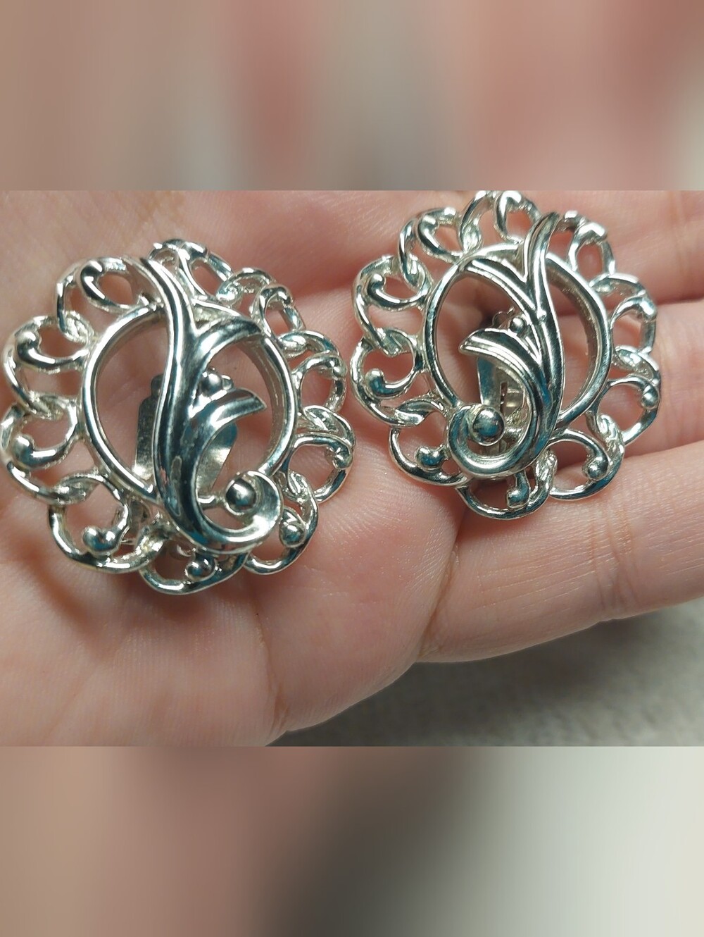 Sarah Coventry Silvertone Floral Filigree Clip-On Earrings